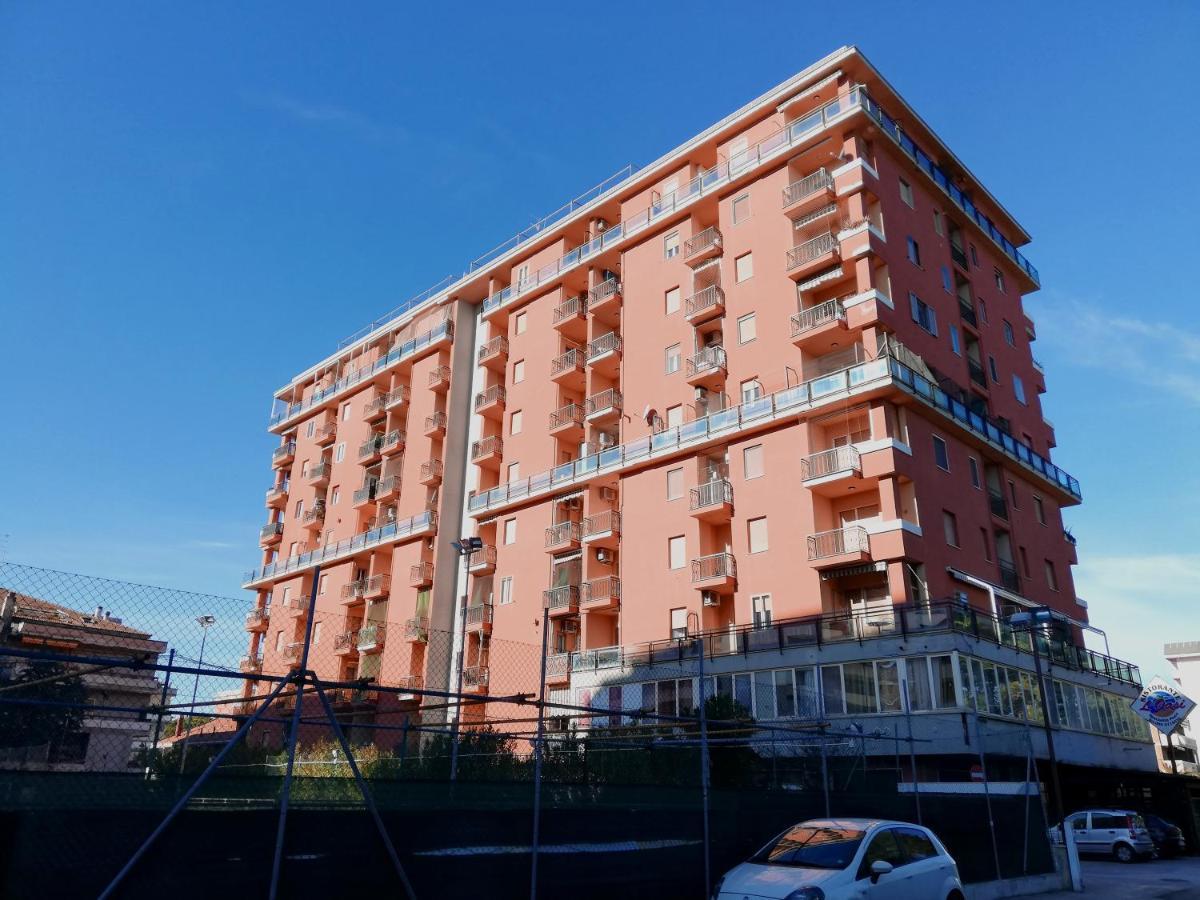 Parco Del Mare Pescara Apartments Exterior photo